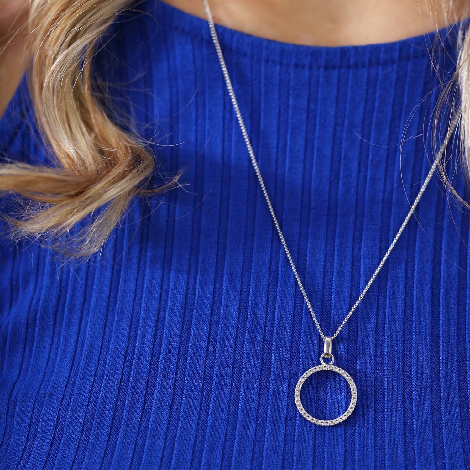 DETAIL256284