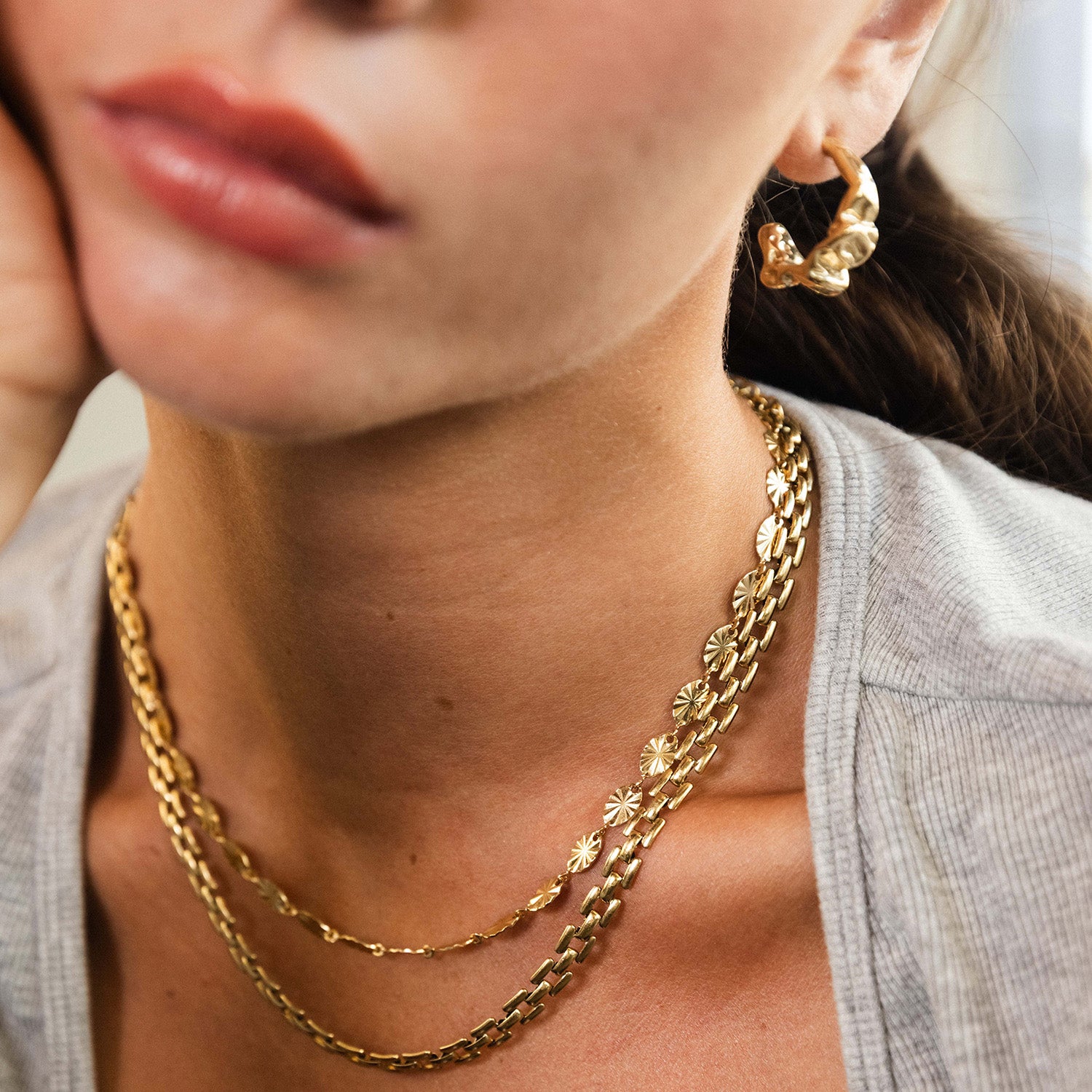 DETAIL234894