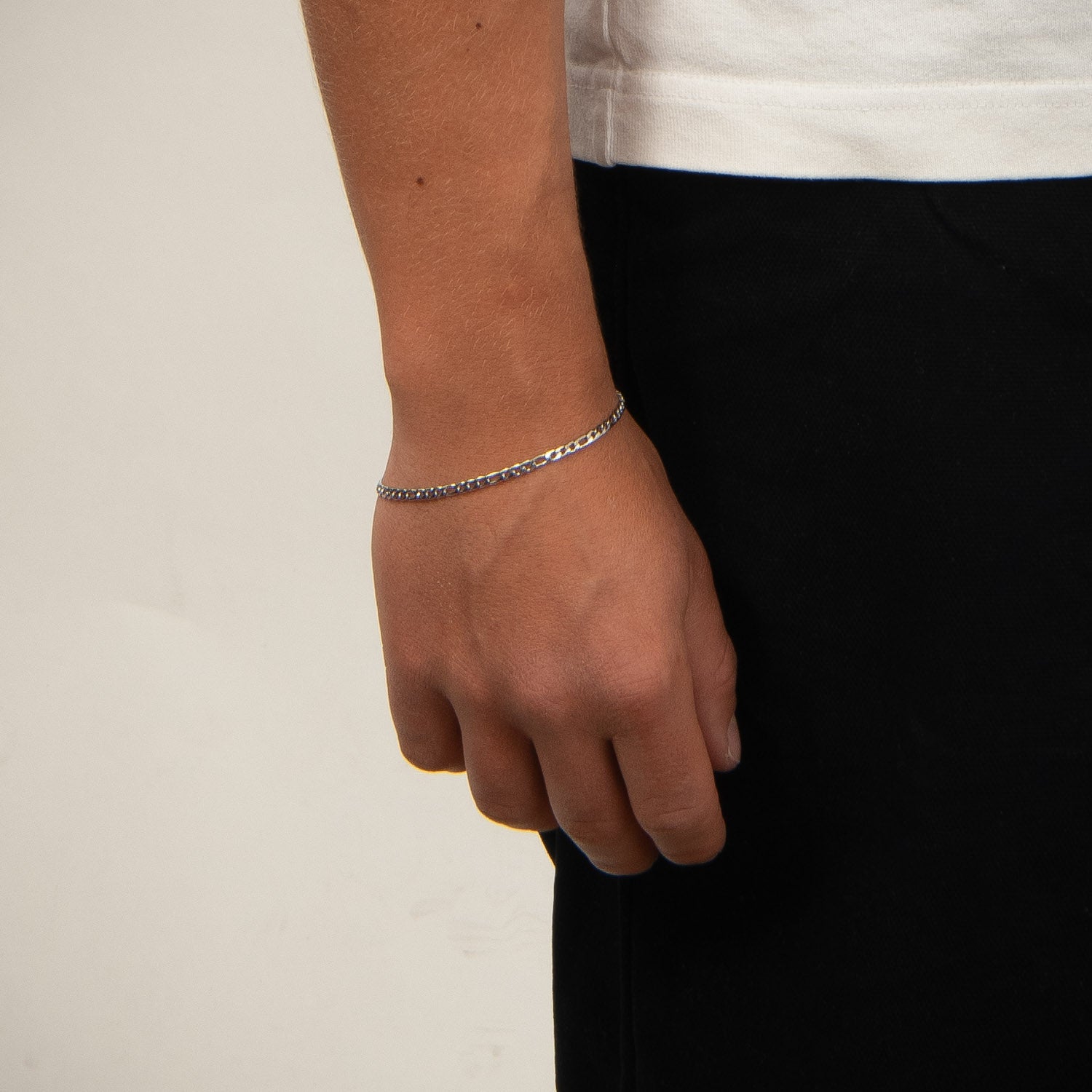 DETAIL238590