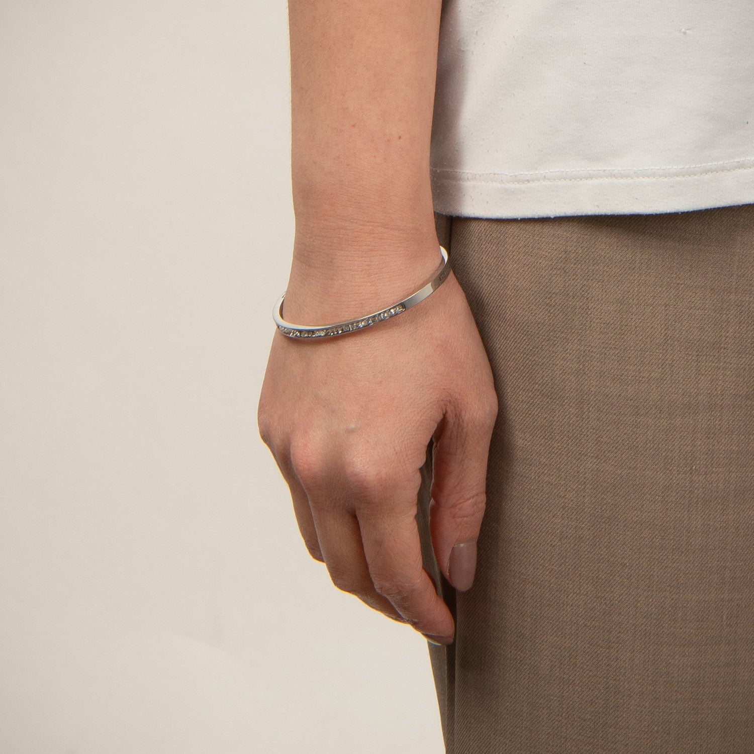 DETAIL238670