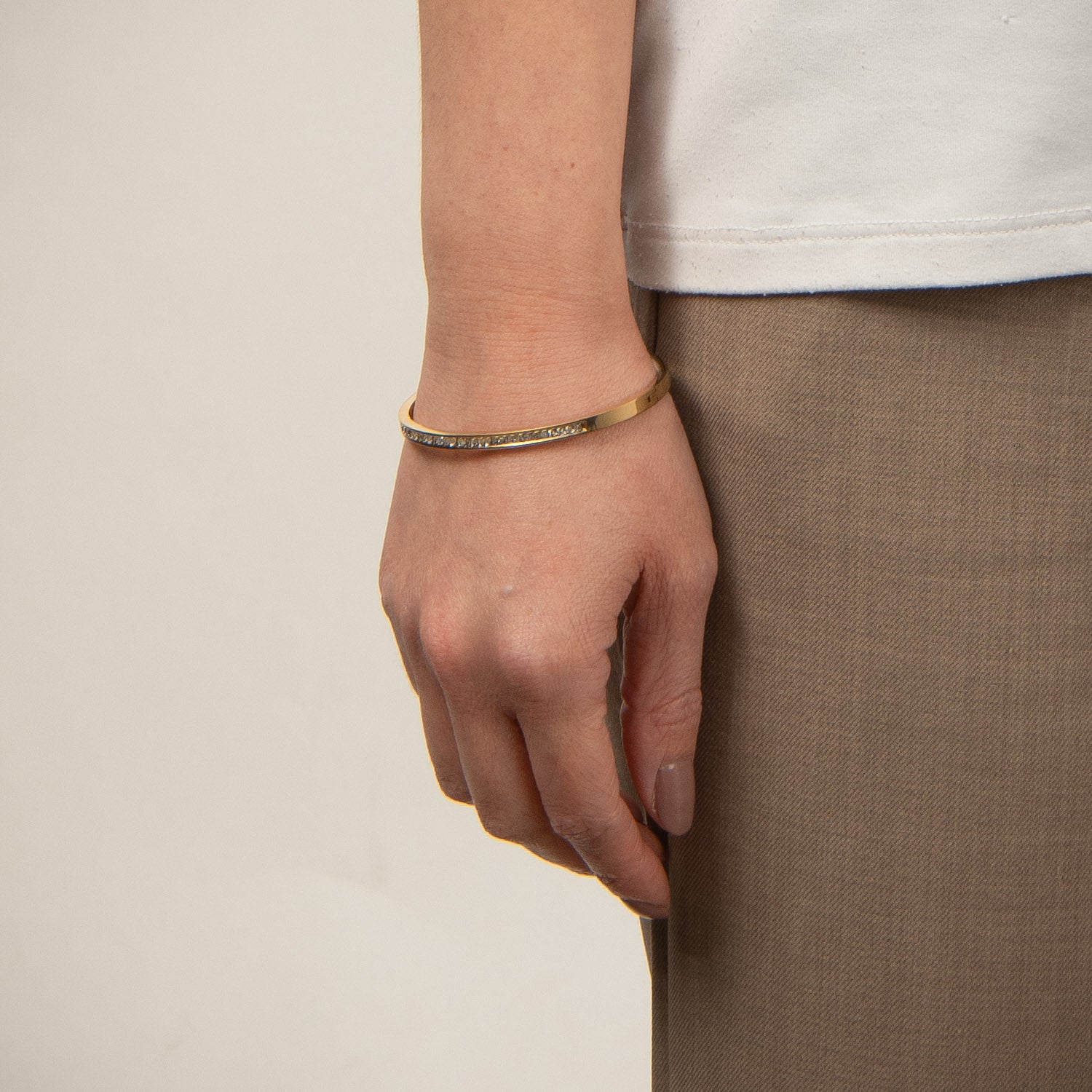 DETAIL238674
