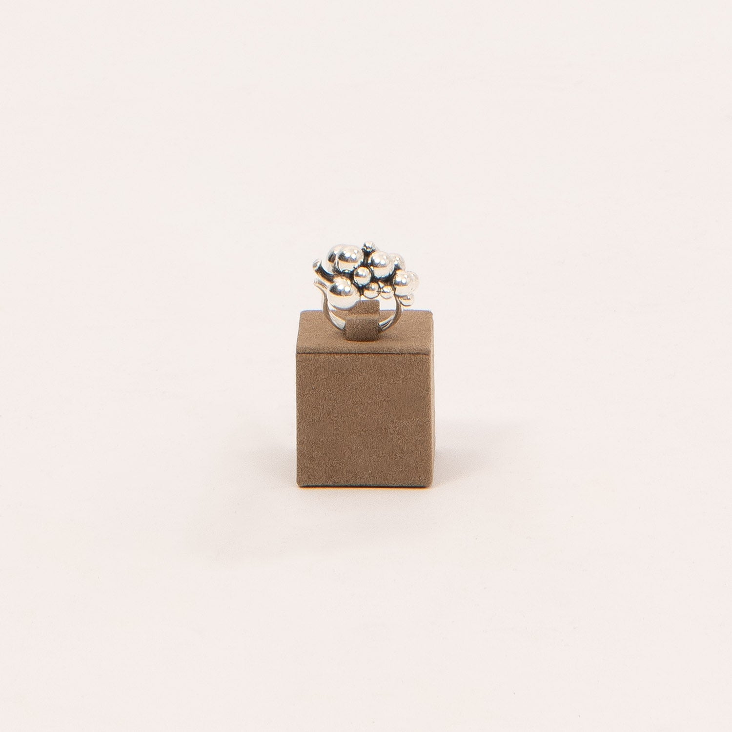 DETAIL240815