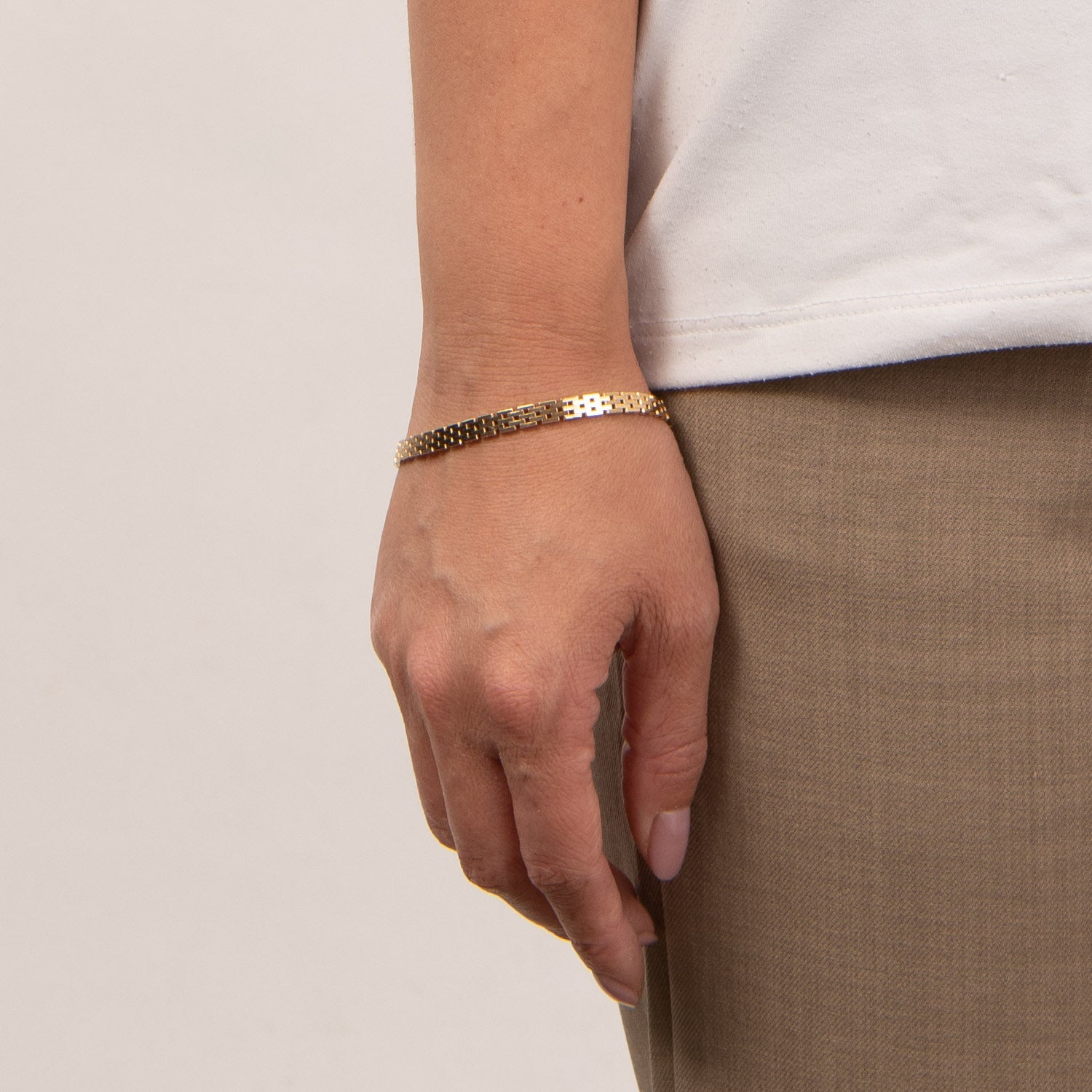 DETAIL246896