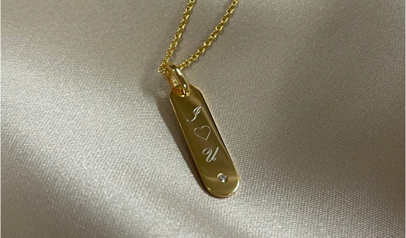 Gravering af smykker til kvinder og mænd