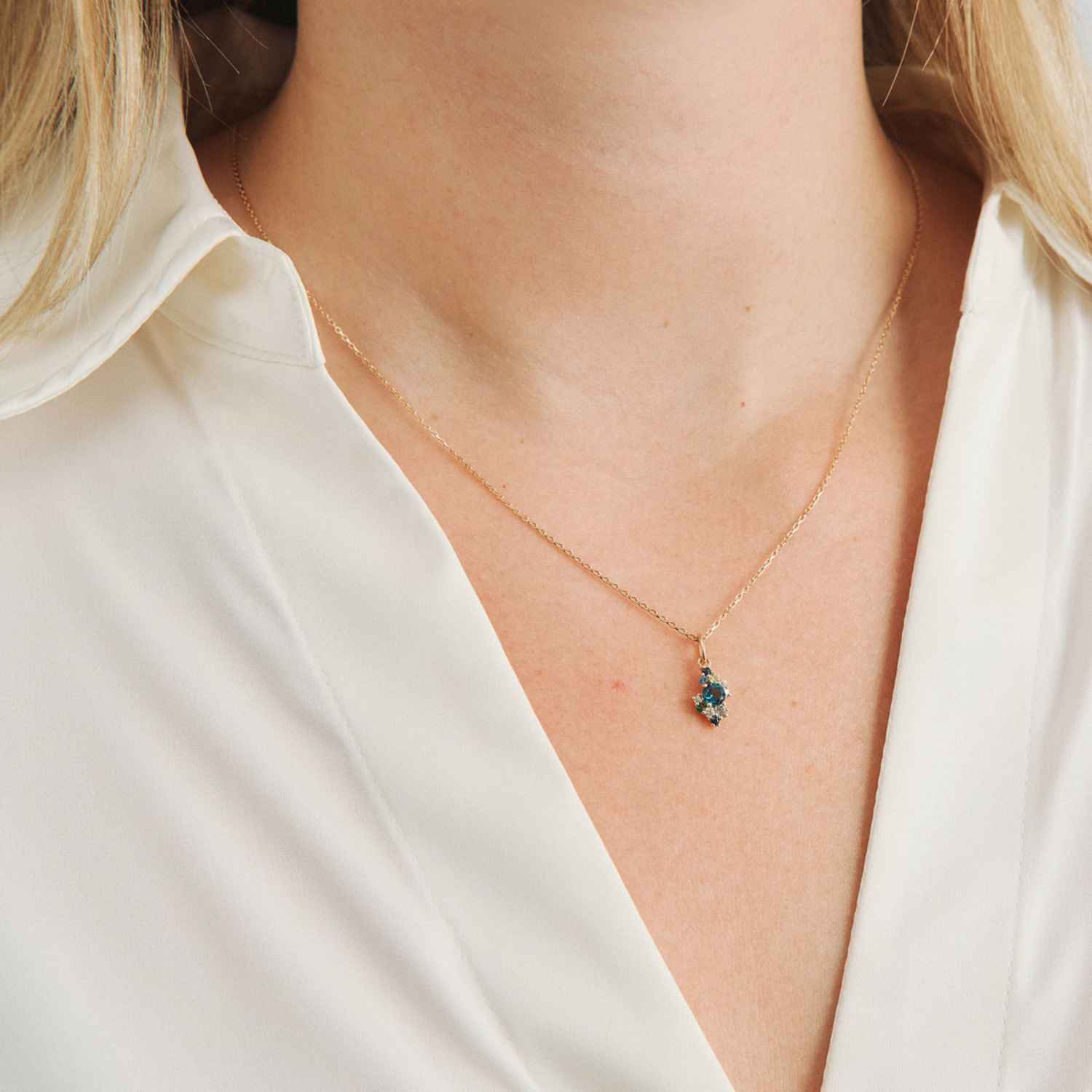 DETAIL256749