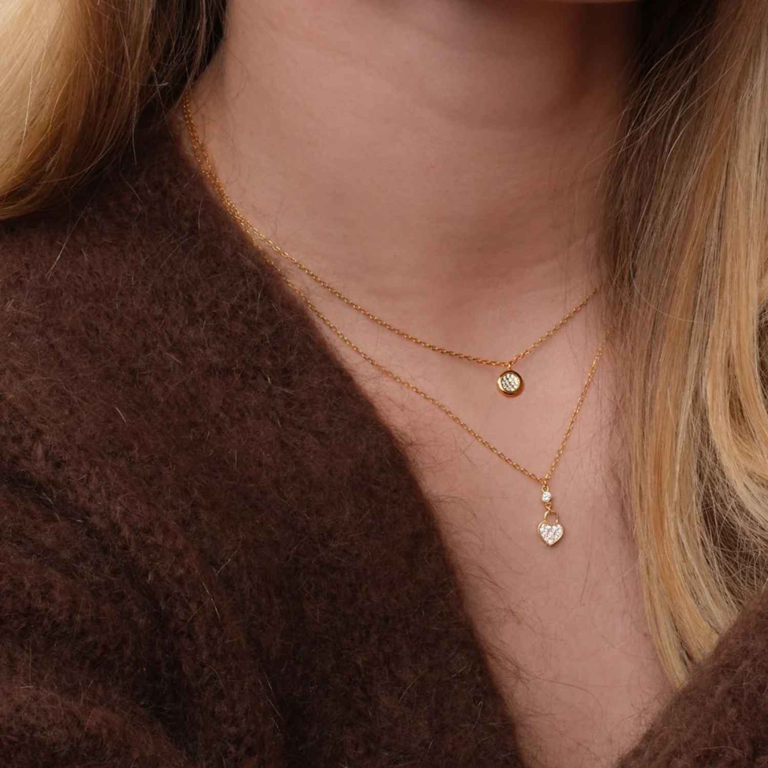 DETAIL258710