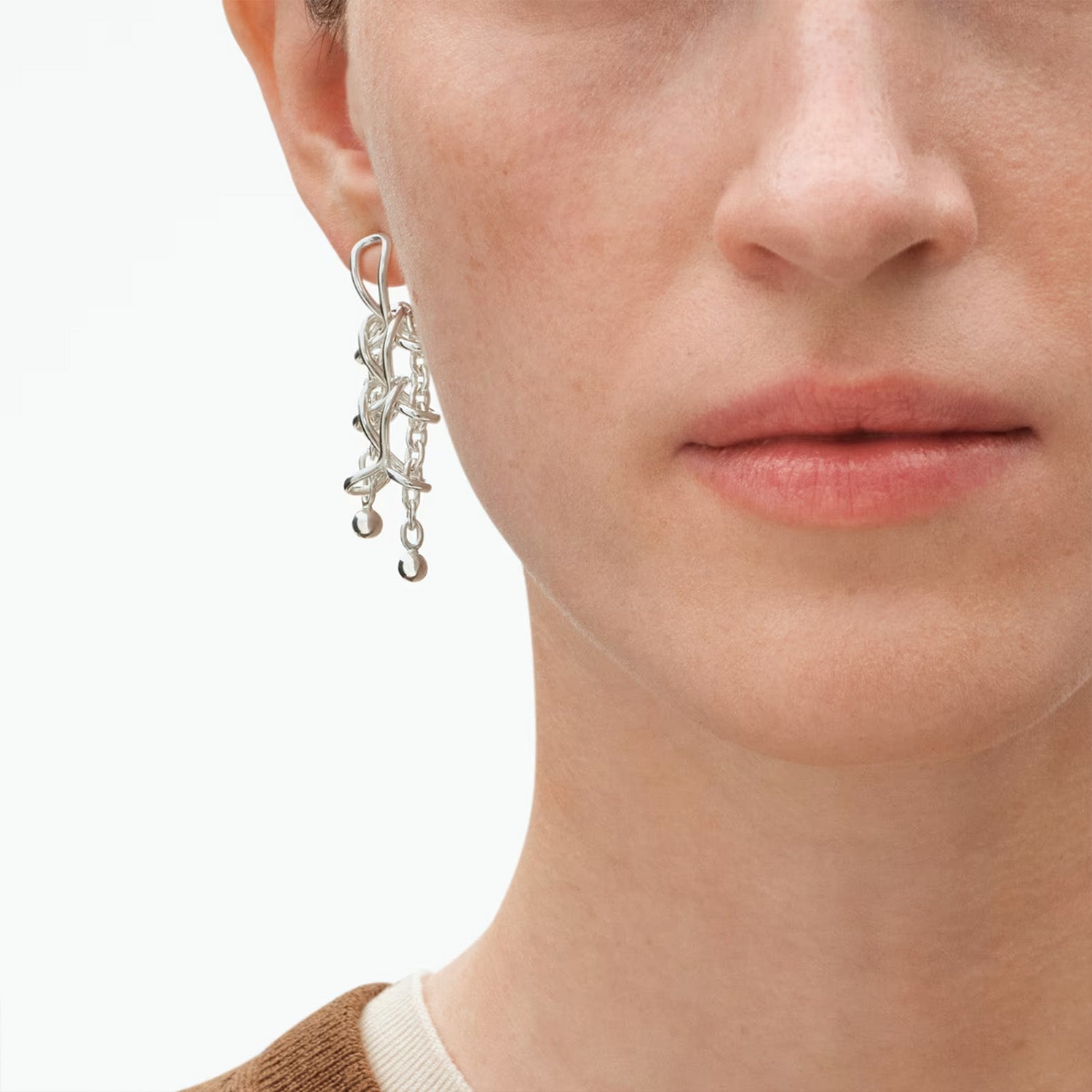 DETAIL245826