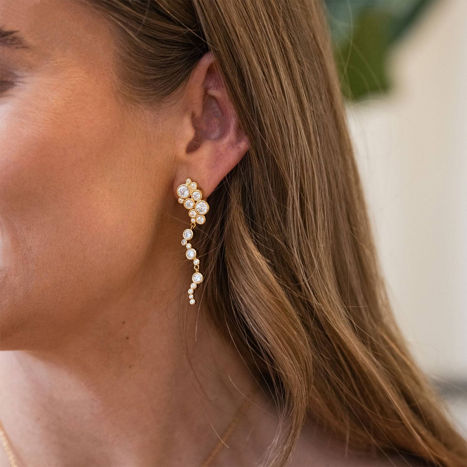 View Jewellery - Grande Tessie øreringe, zirkonia - Forgyldt sølv