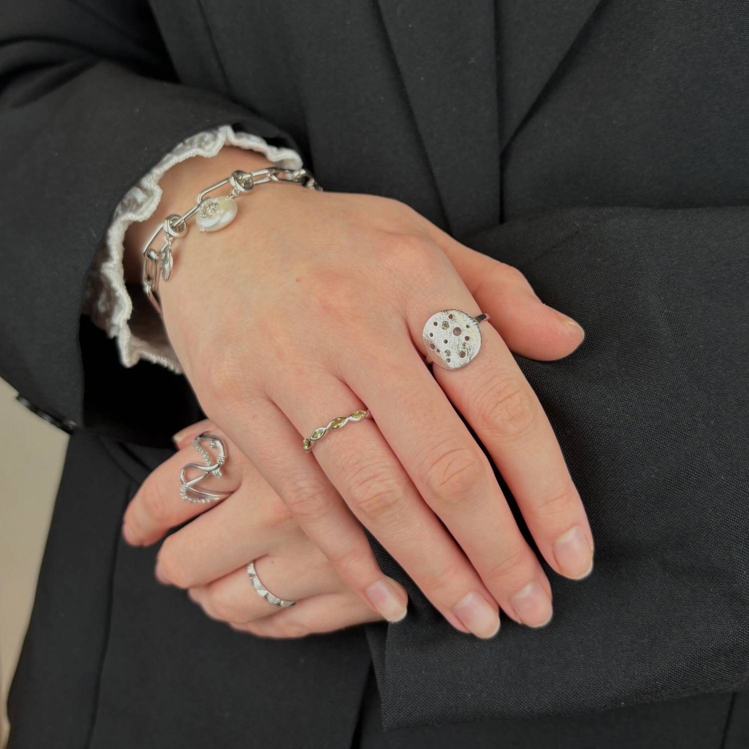 DETAIL256164