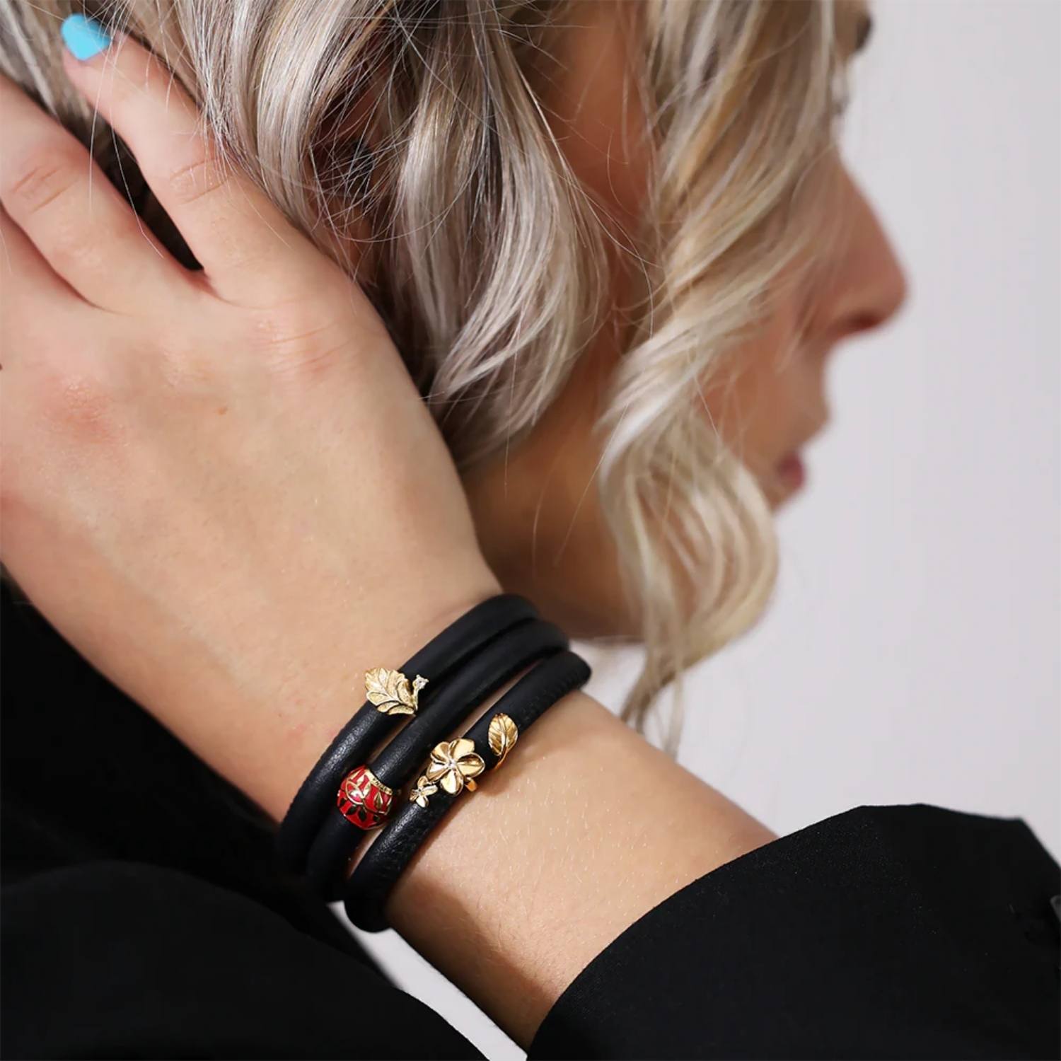 DETAIL256245