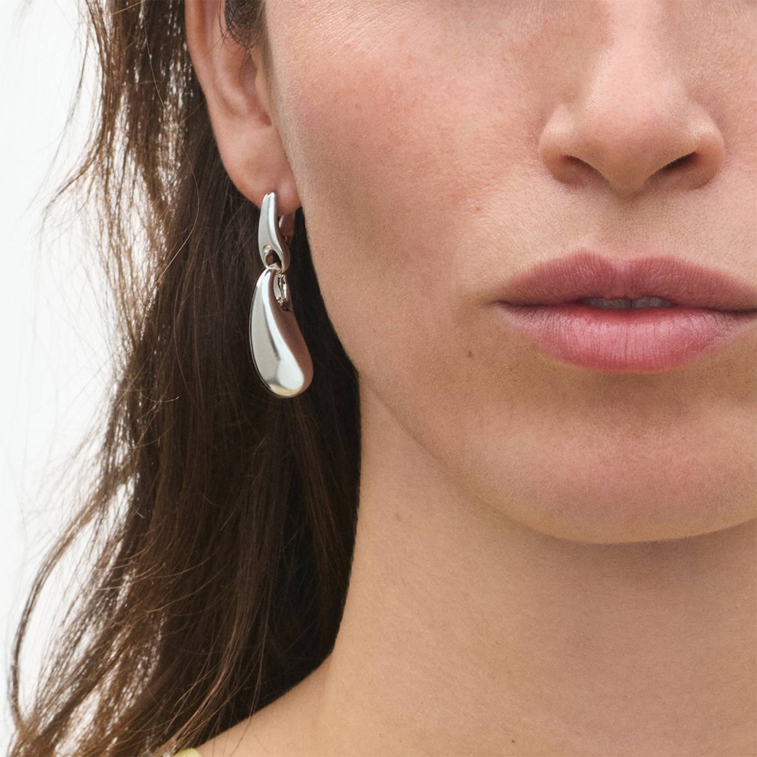 DETAIL243663