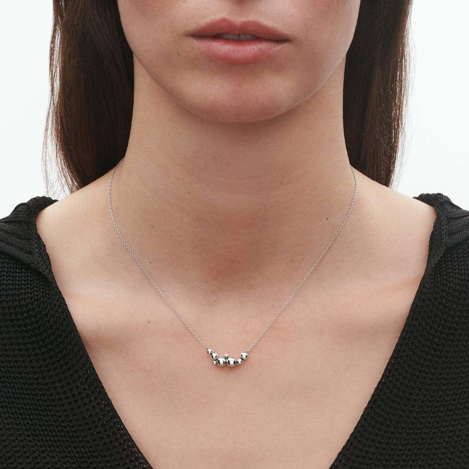 DETAIL243698