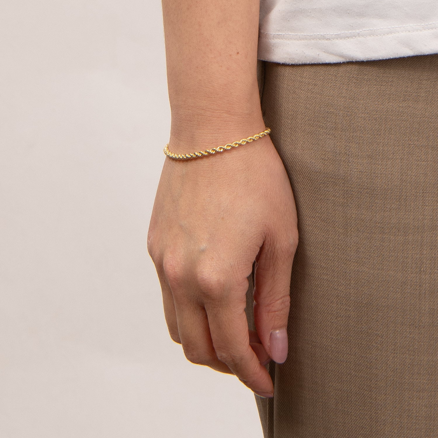 DETAIL252644