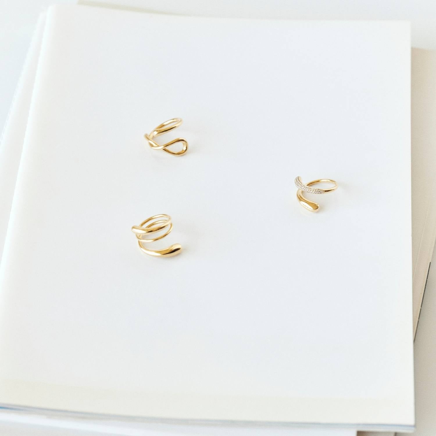 DETAIL243751