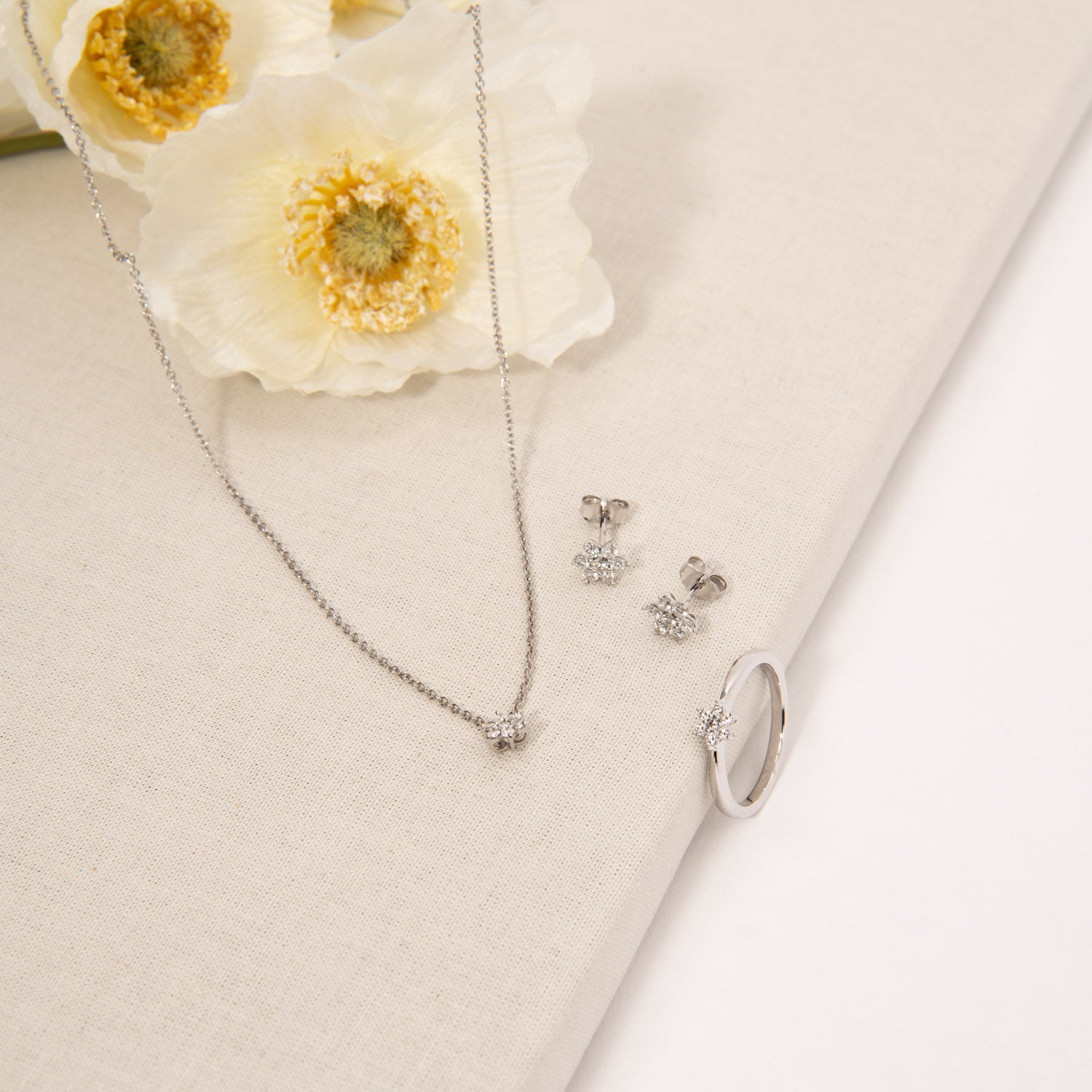 DETAIL247991