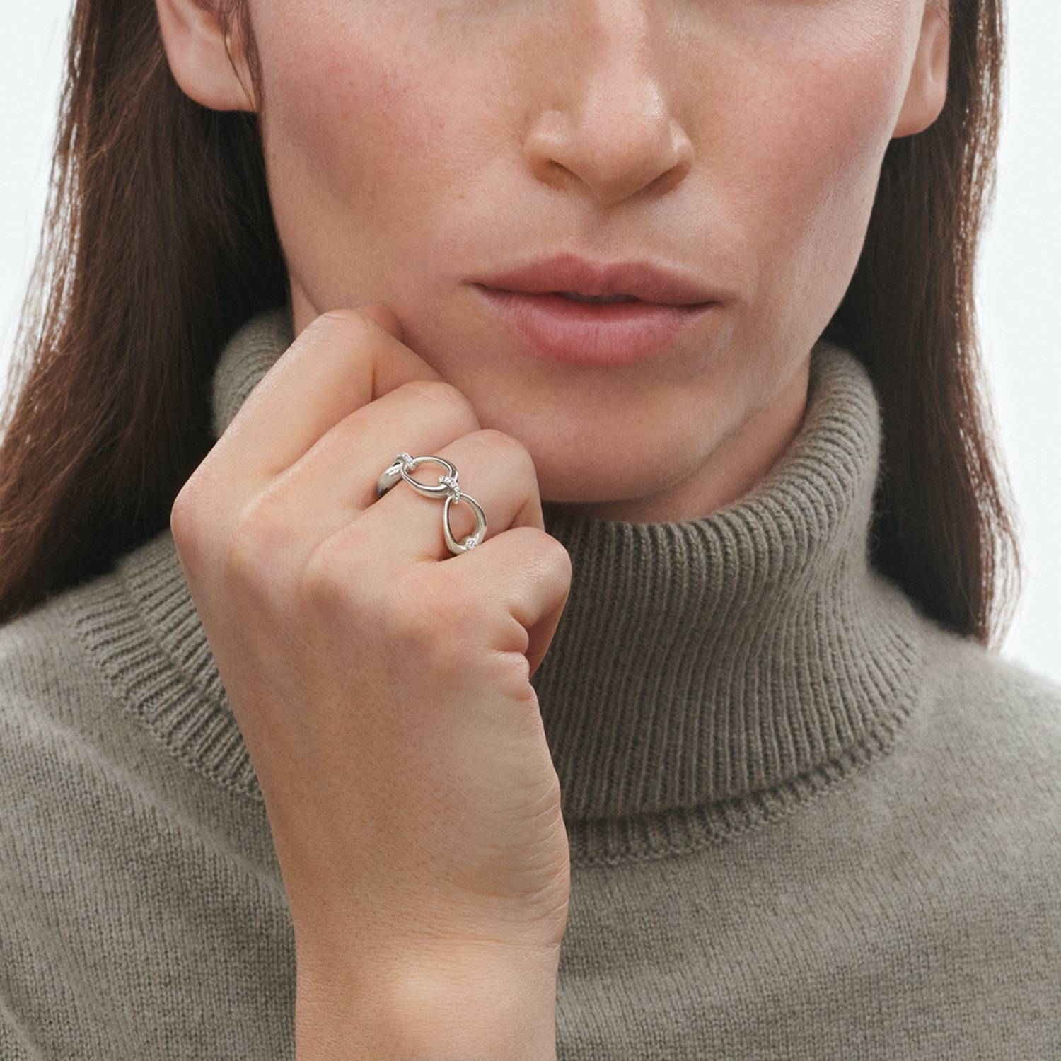 DETAIL243863