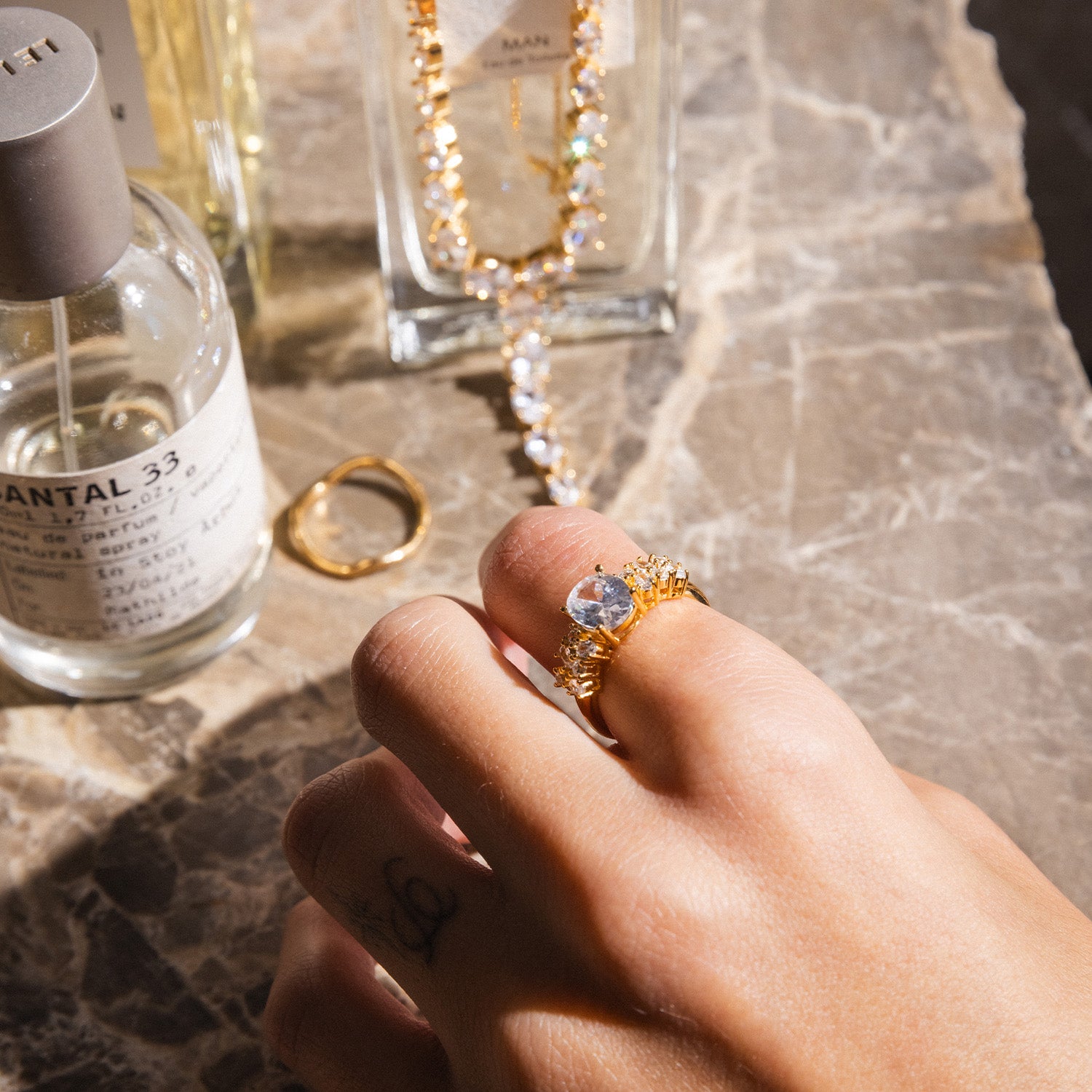 View Jewellery - Madonna ring, zirkonia - Forgyldt sølv