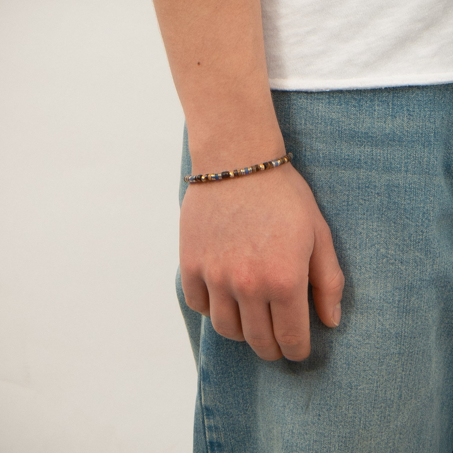 DETAIL237445