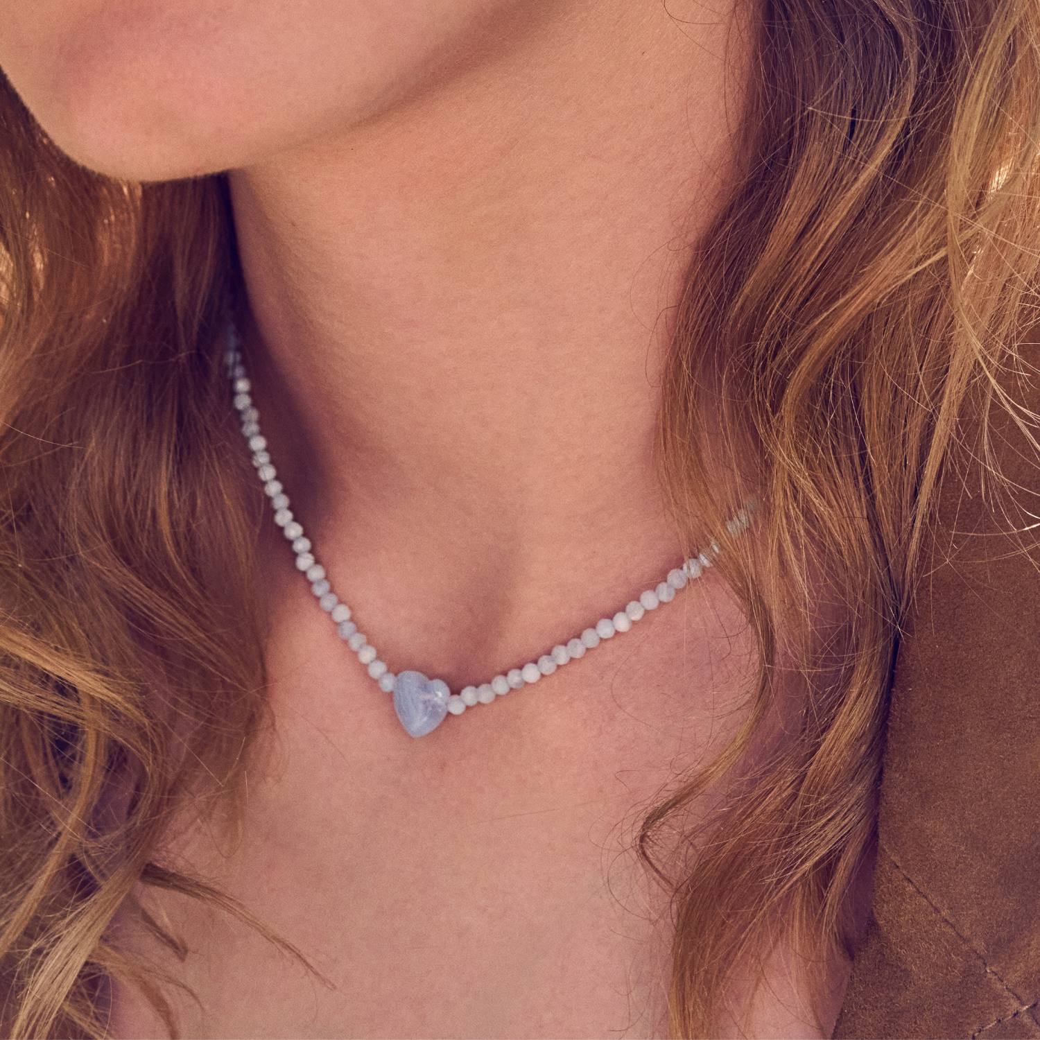 DETAIL243319