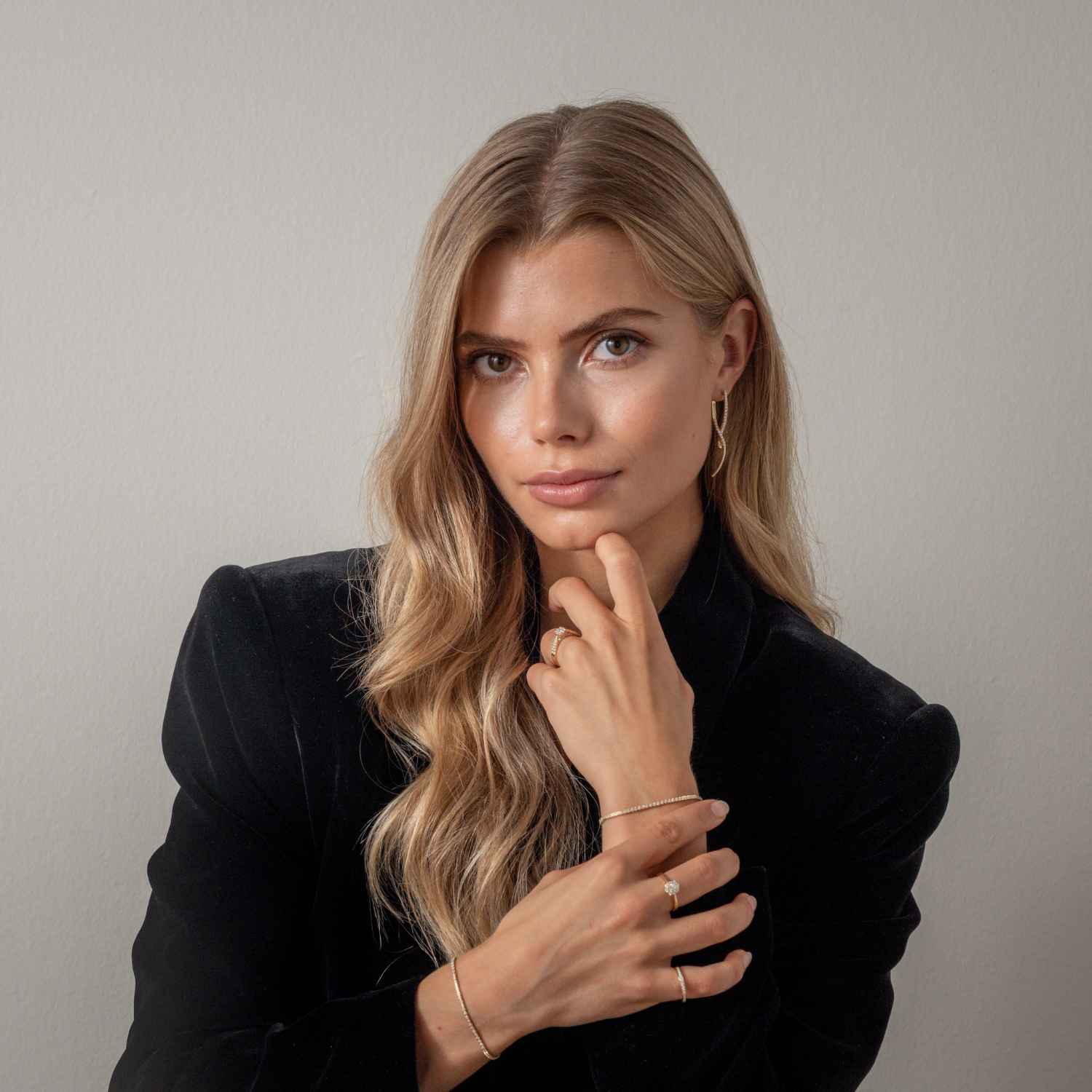 DETAIL256361