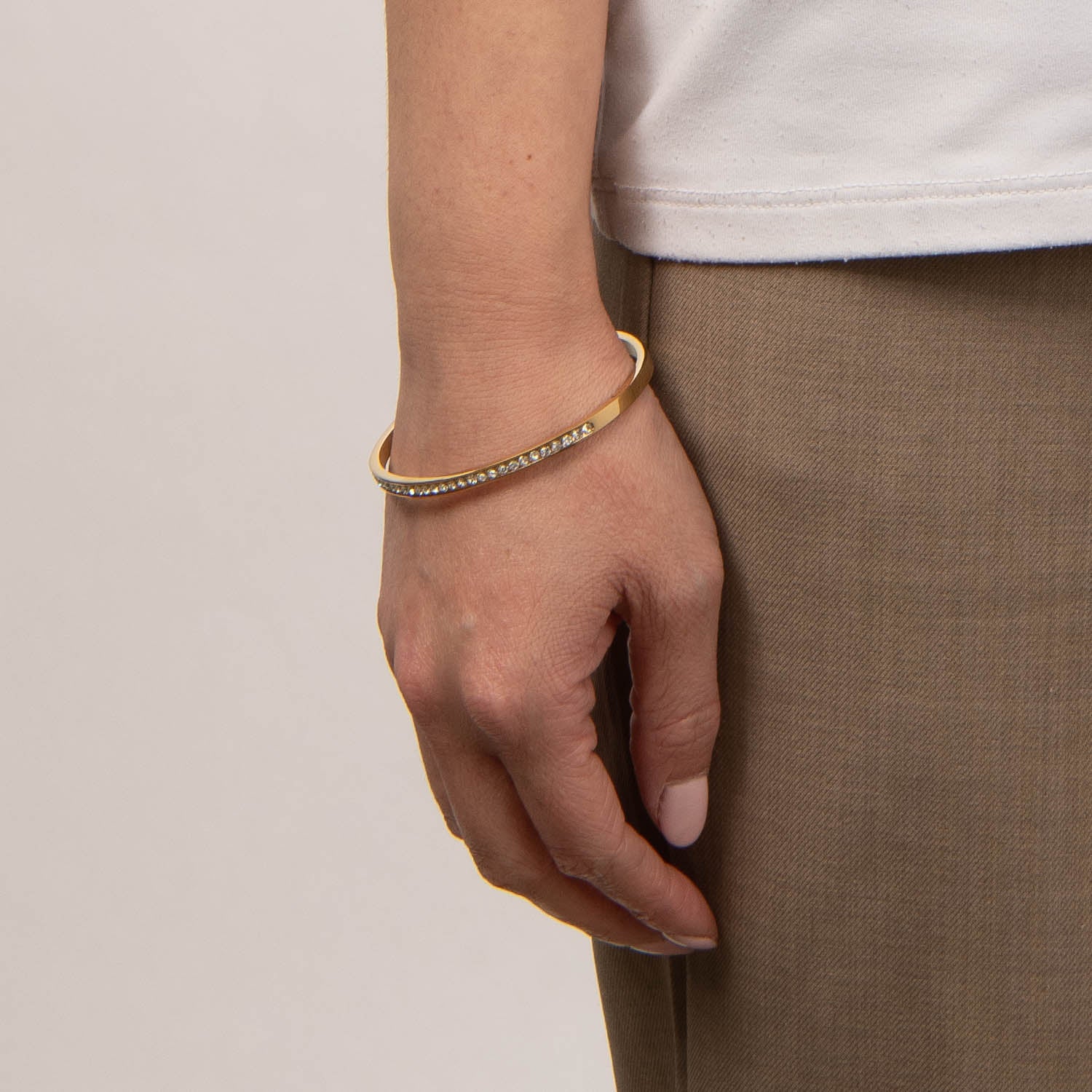 DETAIL239889