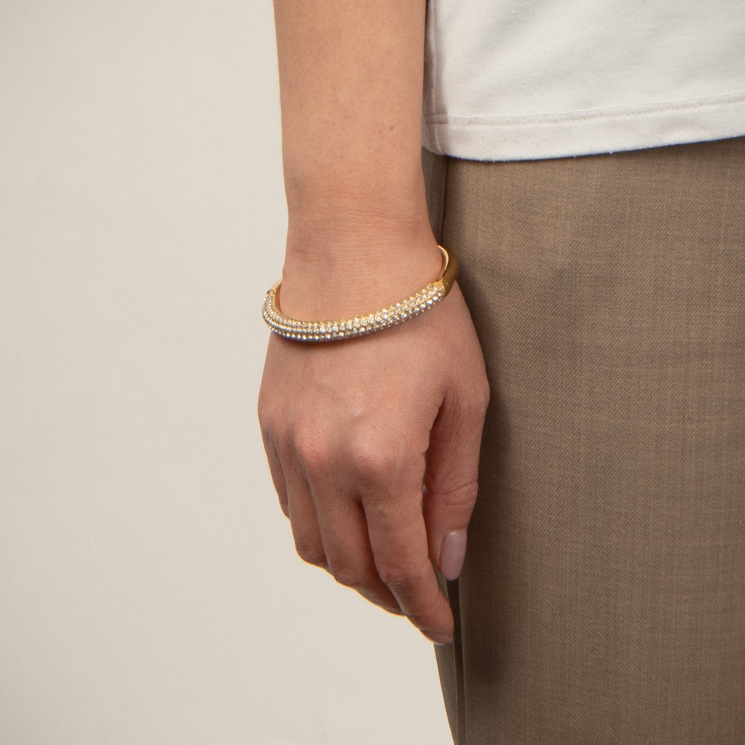 DETAIL243000