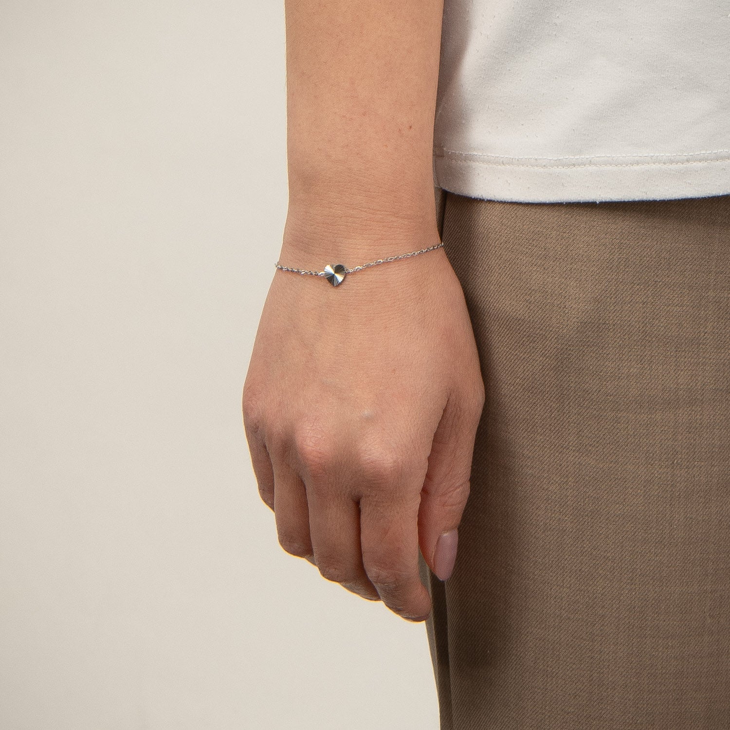 DETAIL238581