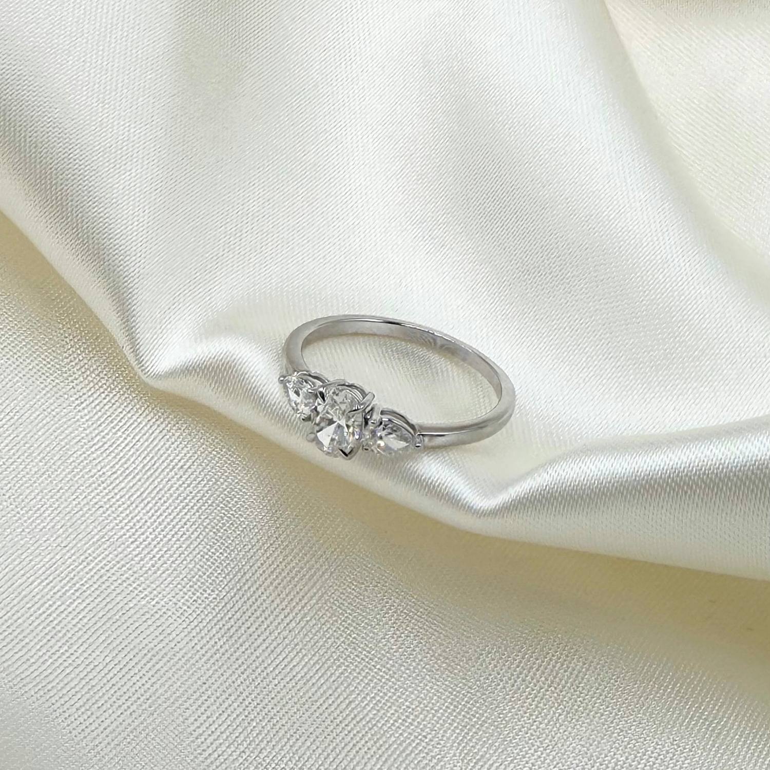 DETAIL242843