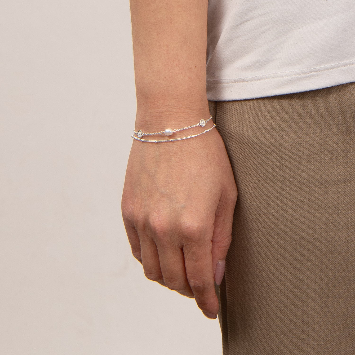 DETAIL242952