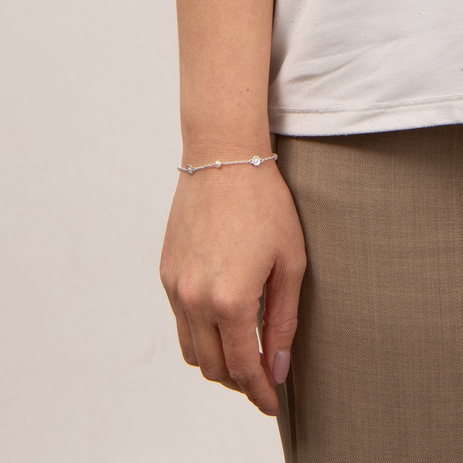 DETAIL242953