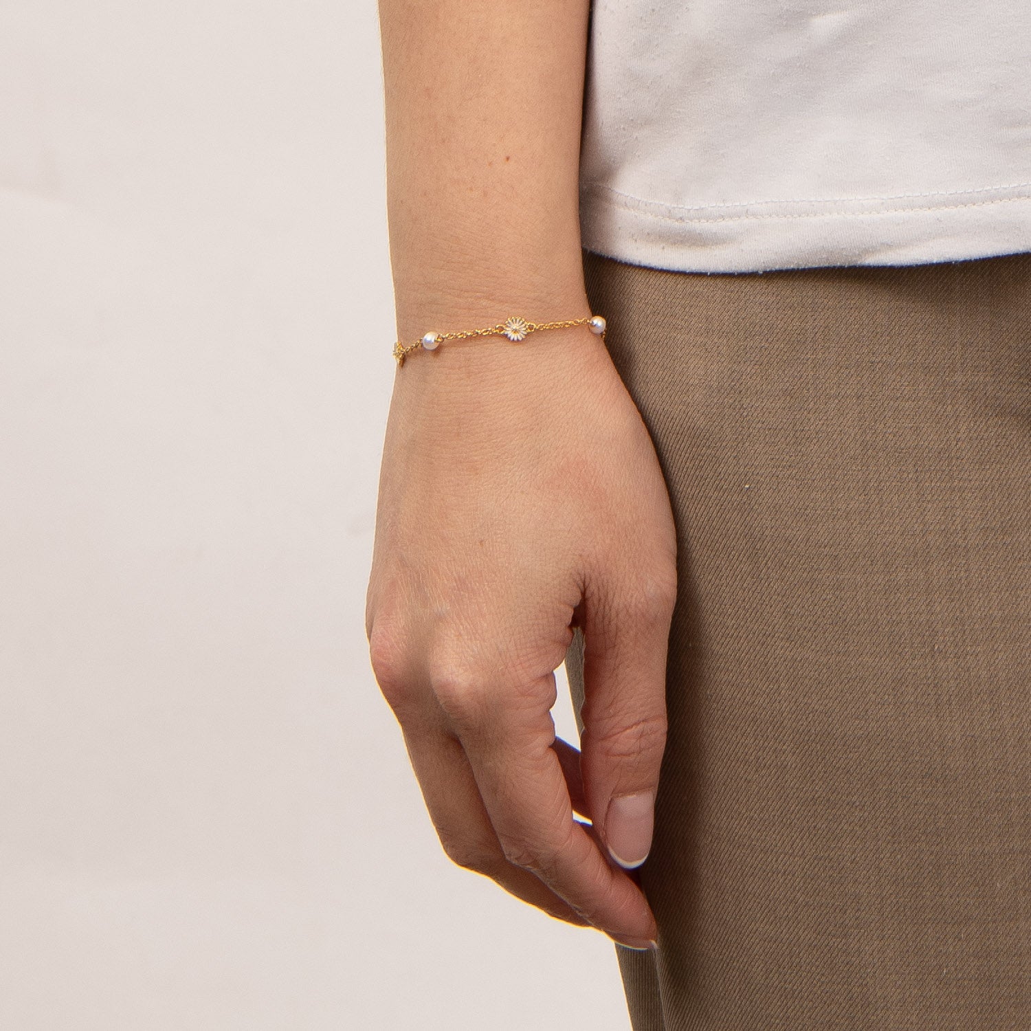 DETAIL242613