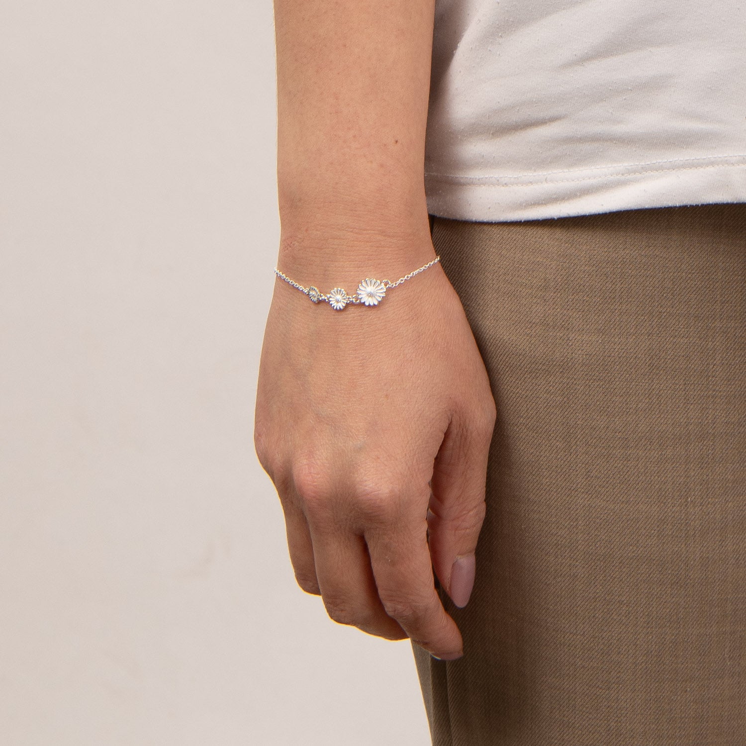 DETAIL242955