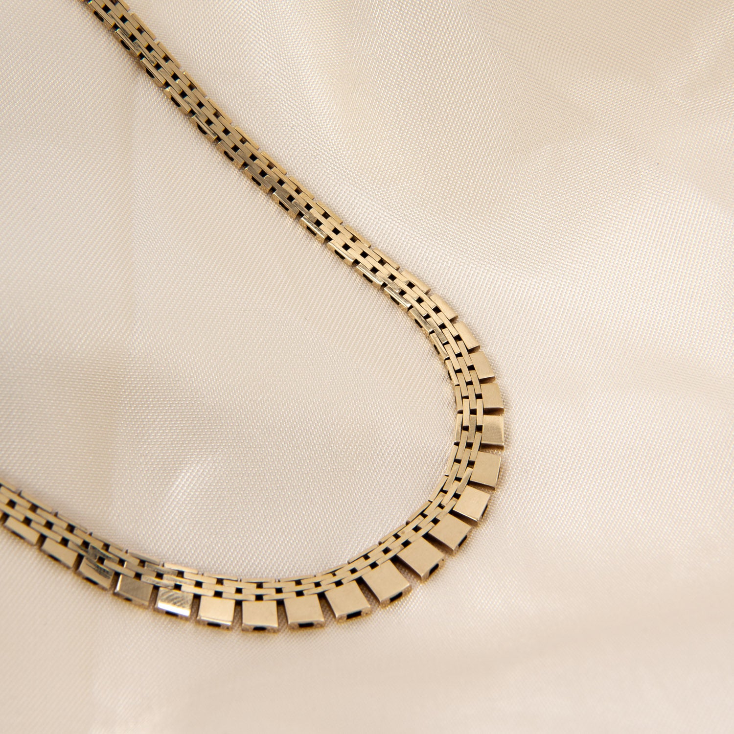DETAIL247054