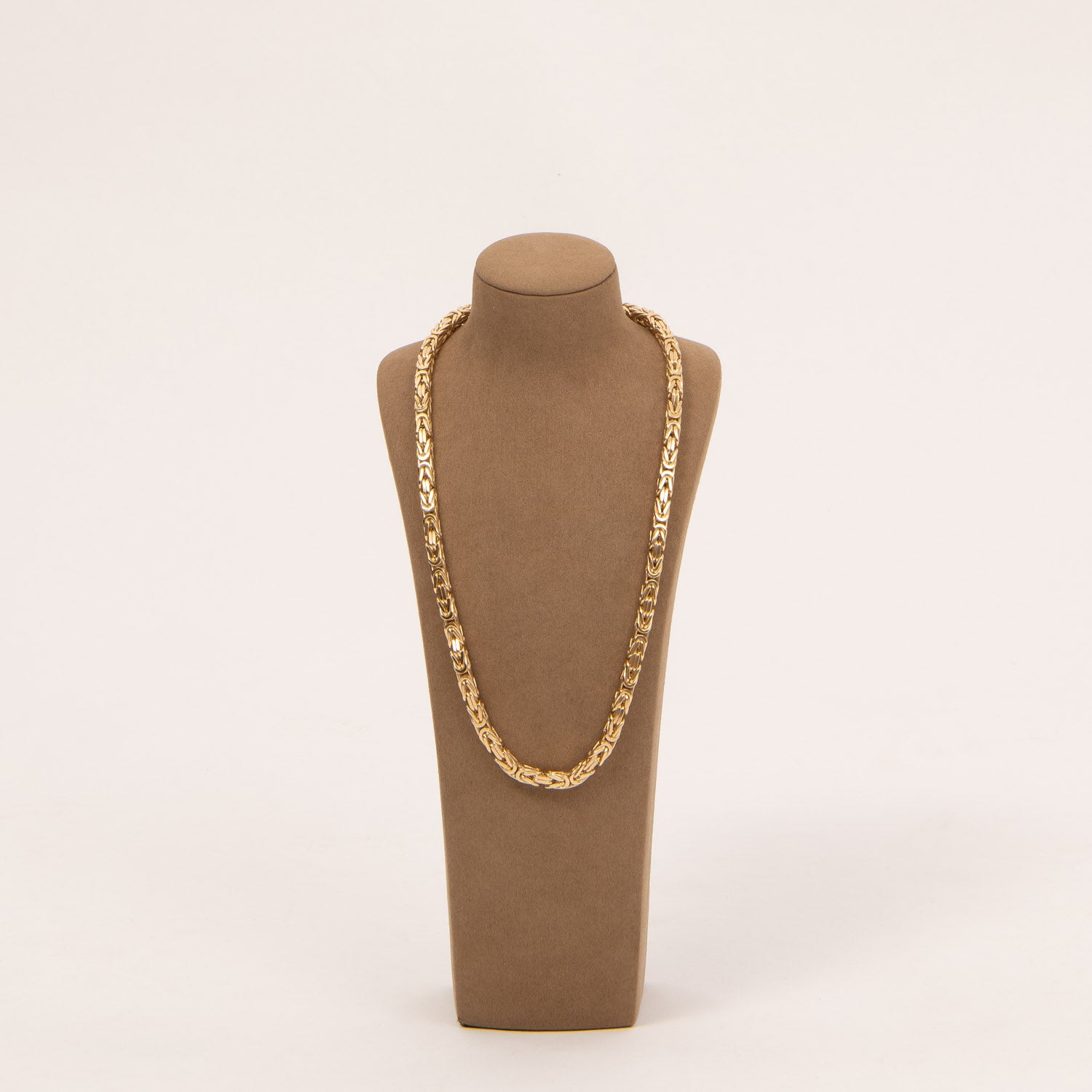 DETAIL246897
