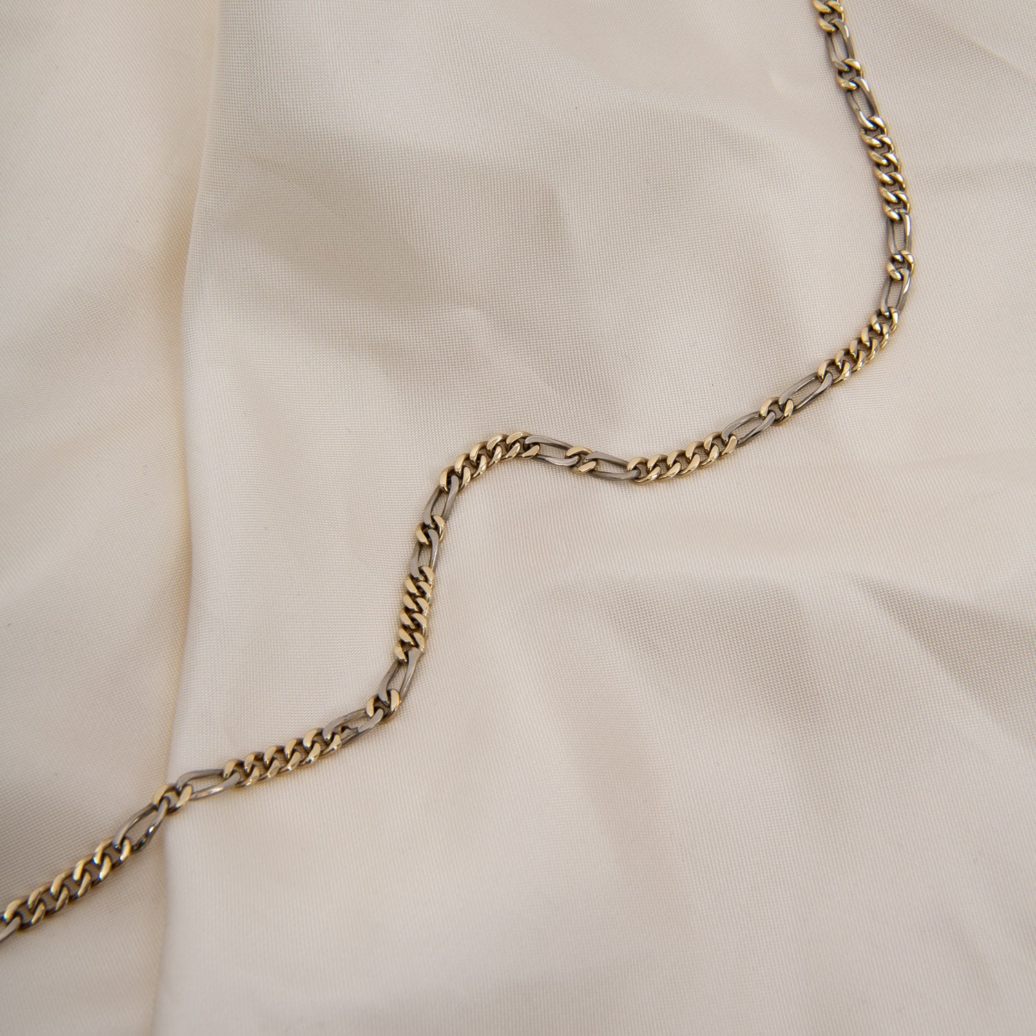DETAIL246916