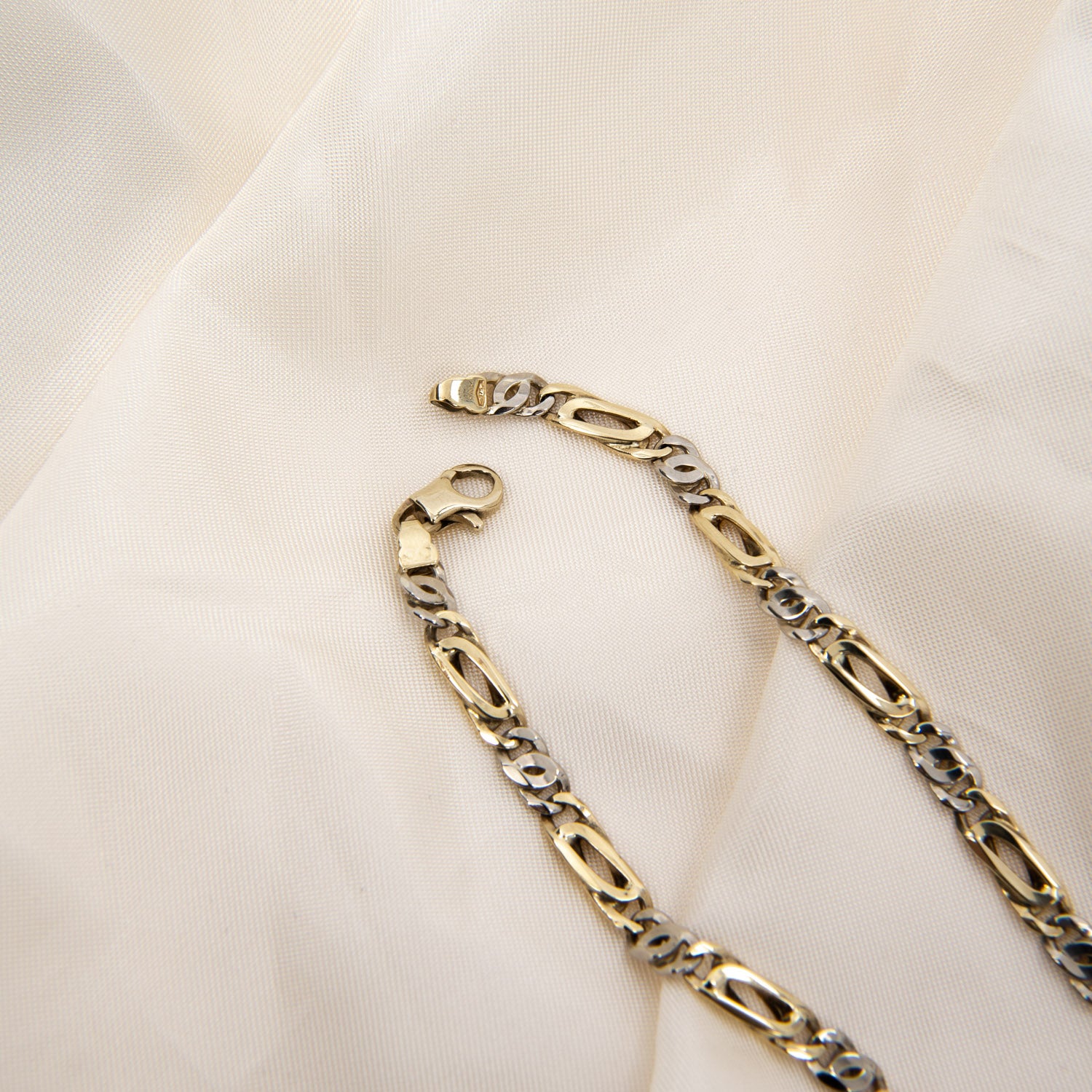 DETAIL246921
