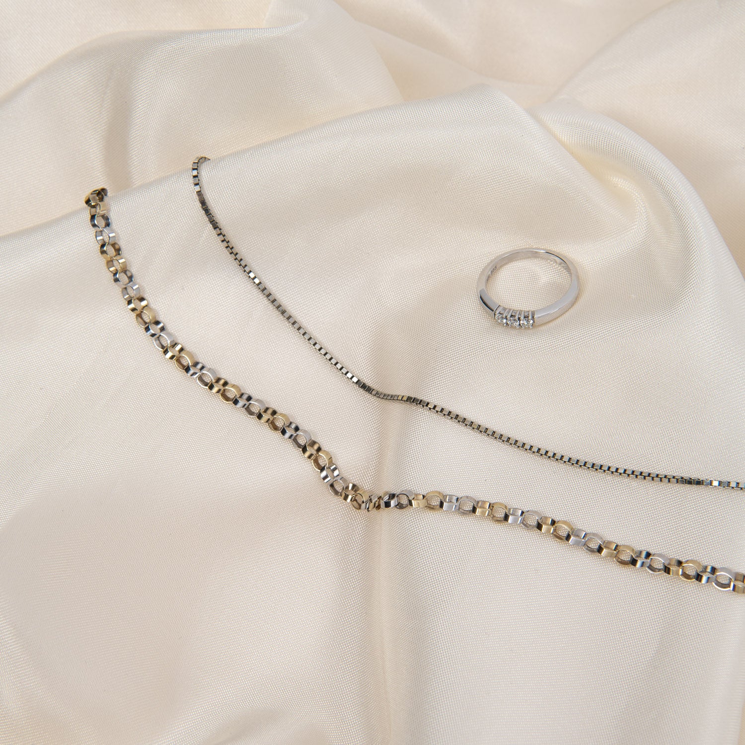 DETAIL246940