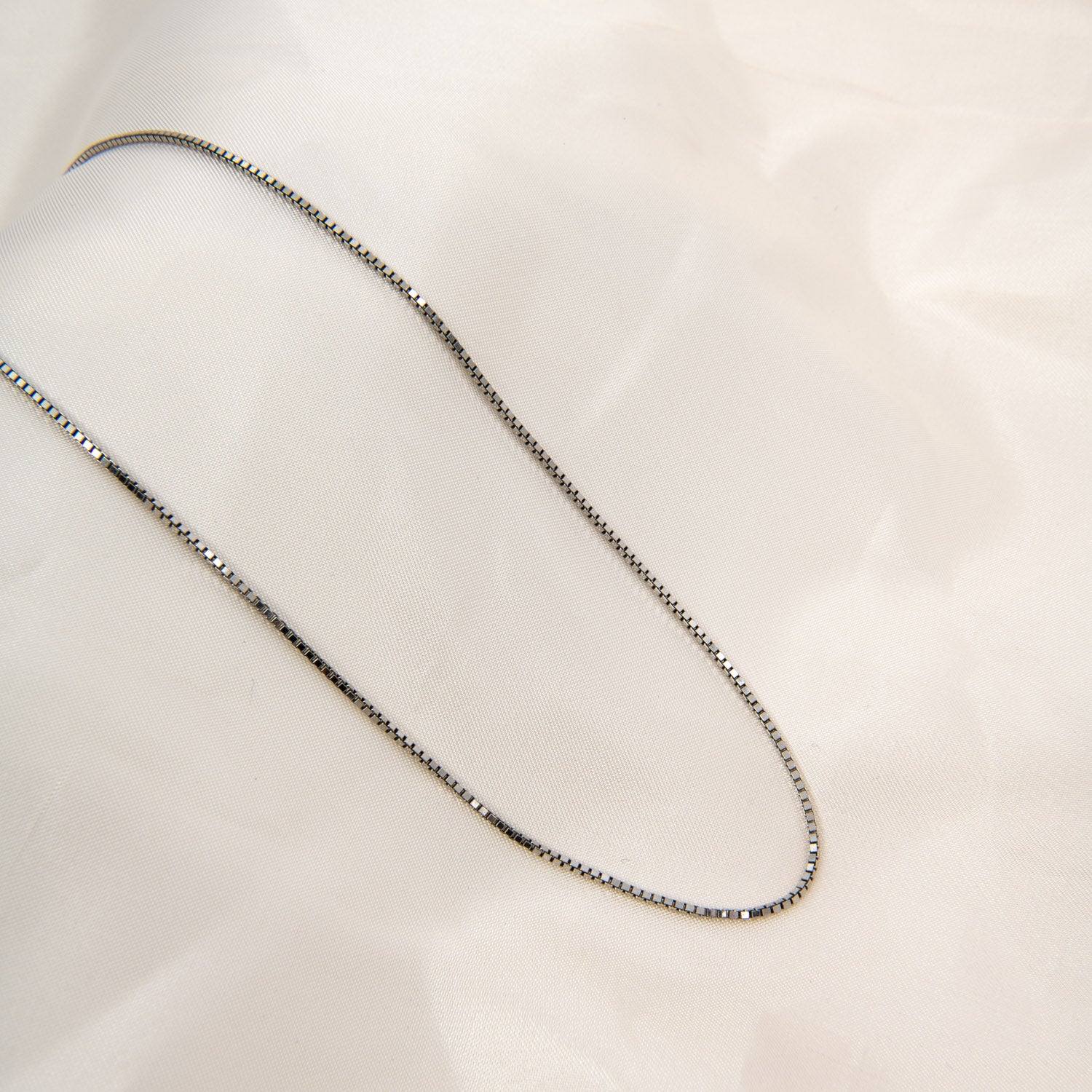 DETAIL246936