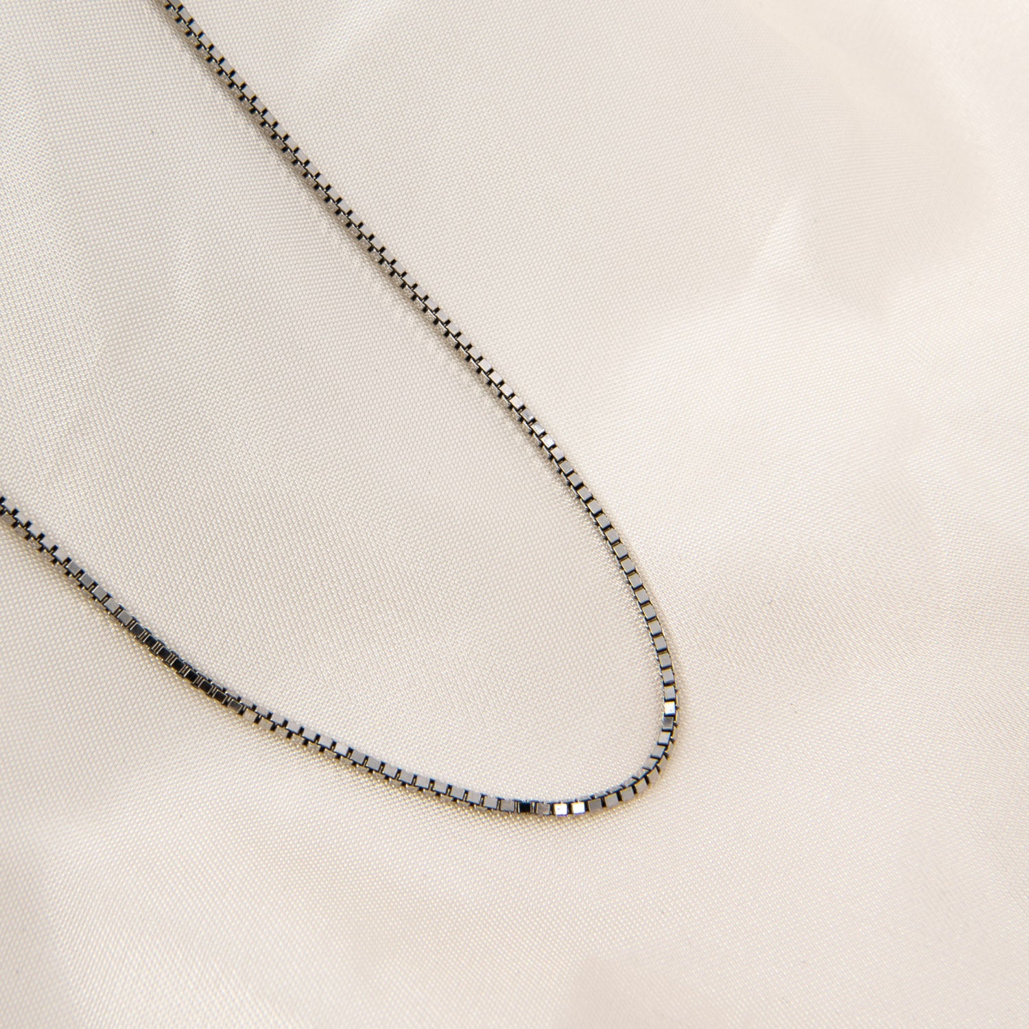DETAIL246937