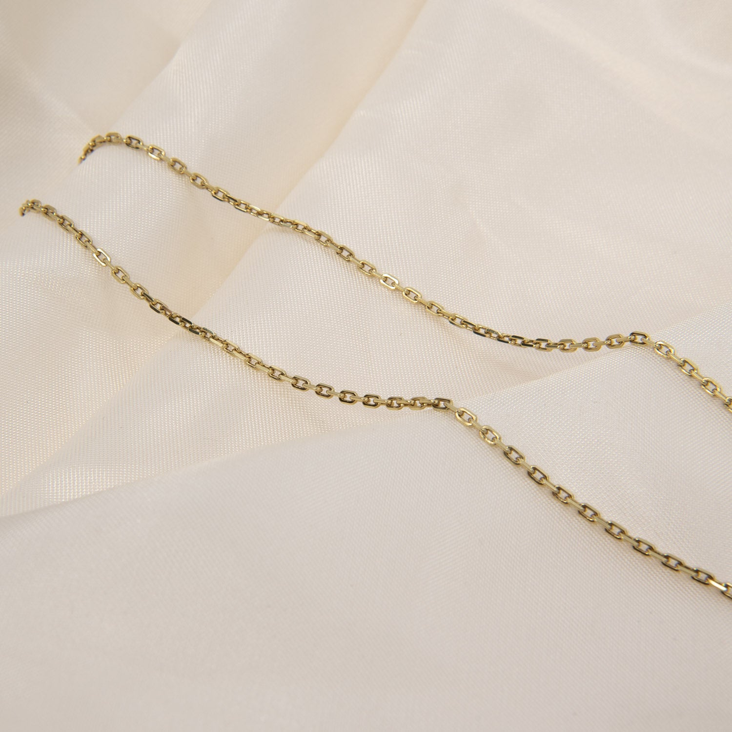 DETAIL246951