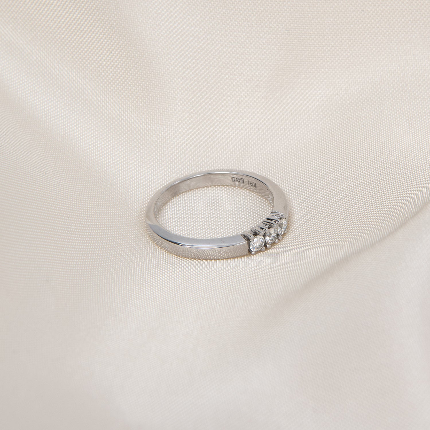 DETAIL247023