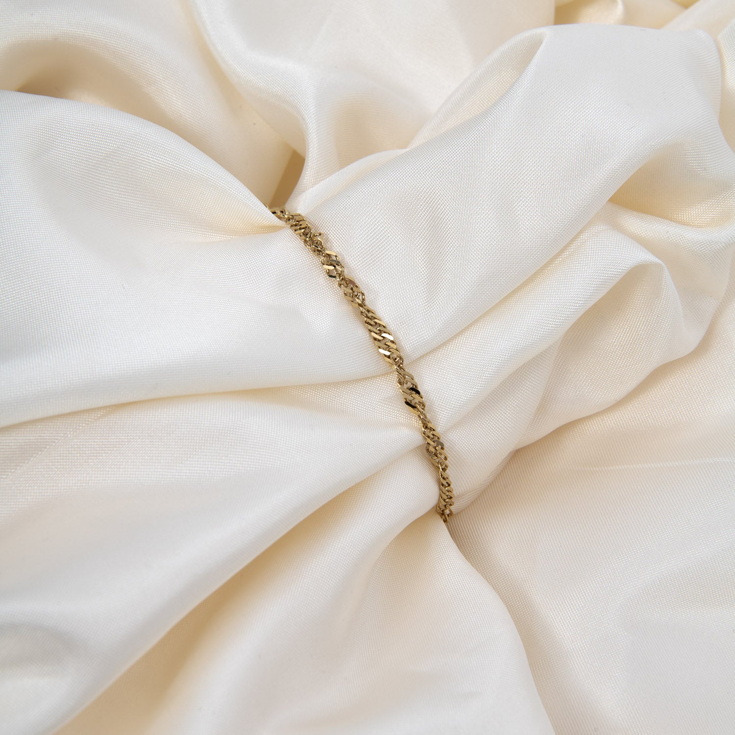 DETAIL246884
