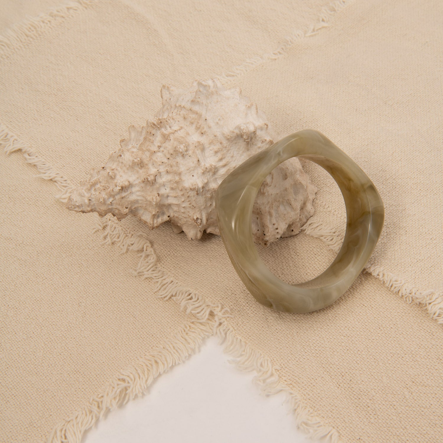 DETAIL247154