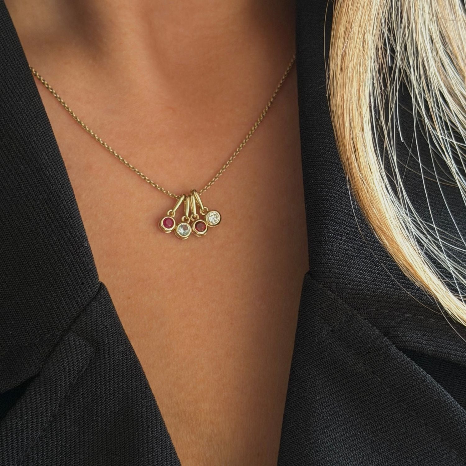DETAIL254679
