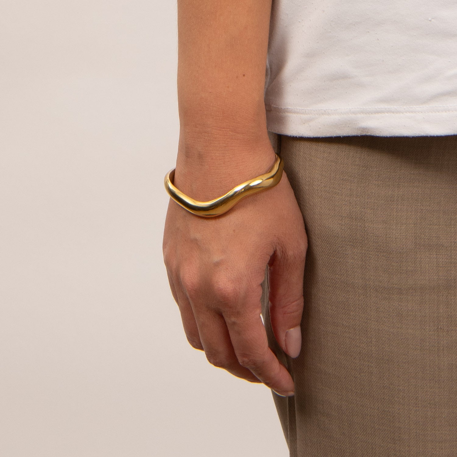 DETAIL253936