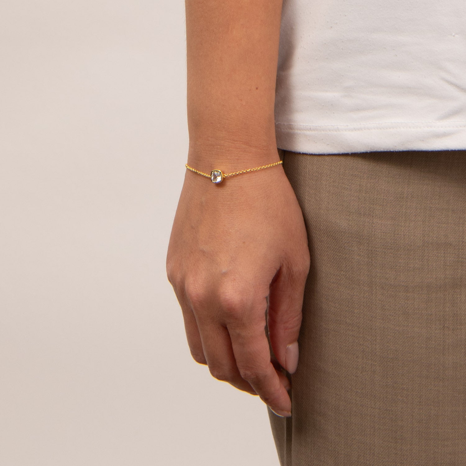 DETAIL253242